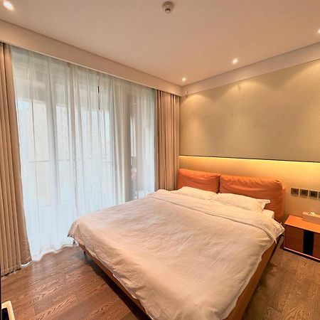 Zhome-Deplex Luxury Apartment-Near The Bund Шанхай Екстериор снимка