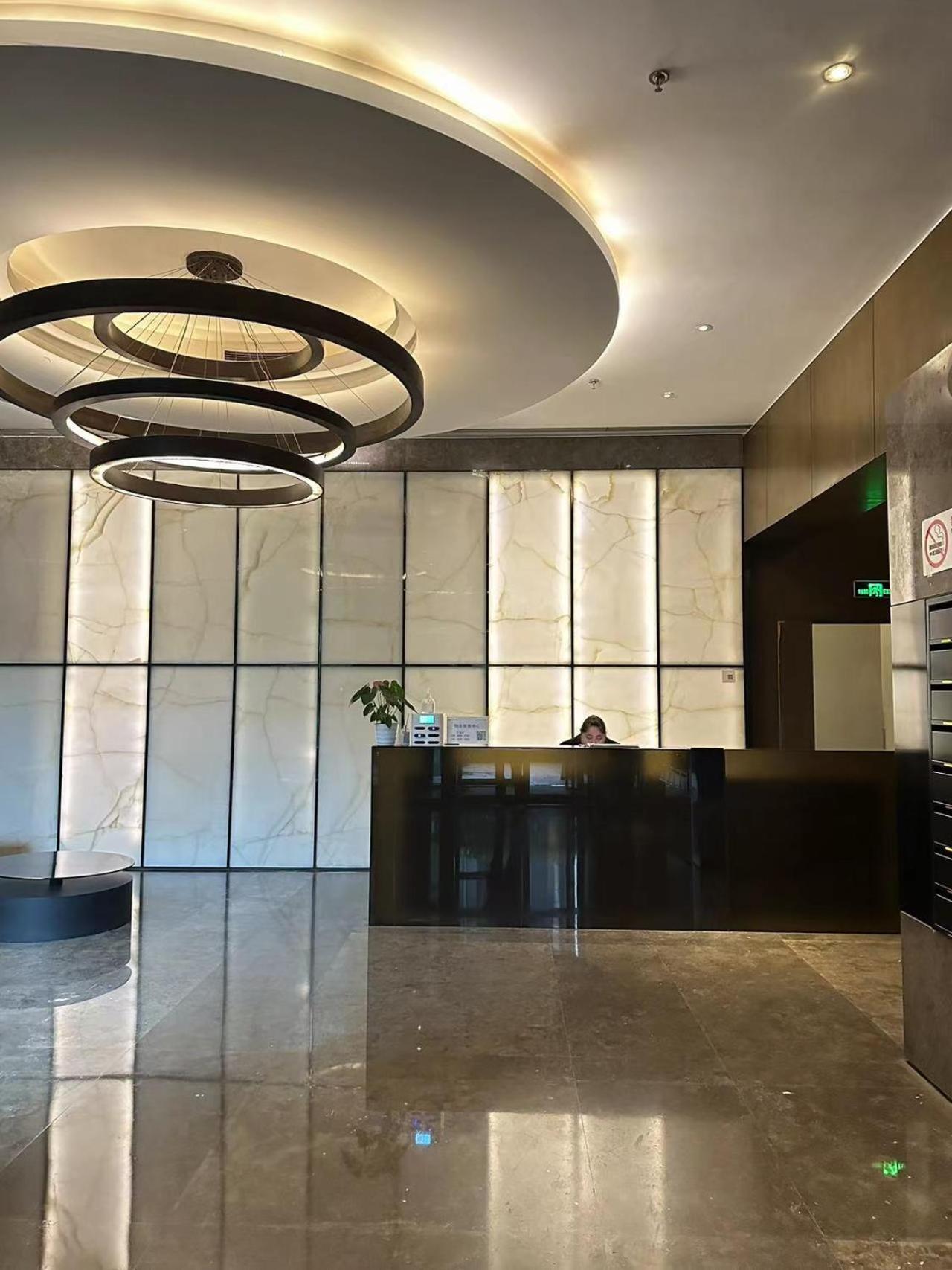 Zhome-Deplex Luxury Apartment-Near The Bund Шанхай Екстериор снимка